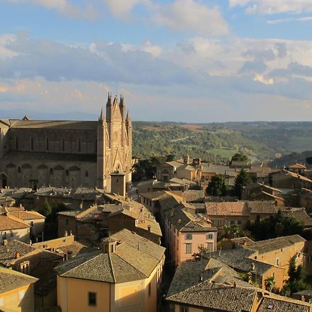 Porta Vivaria Orvieto- Private Parking Экстерьер фото